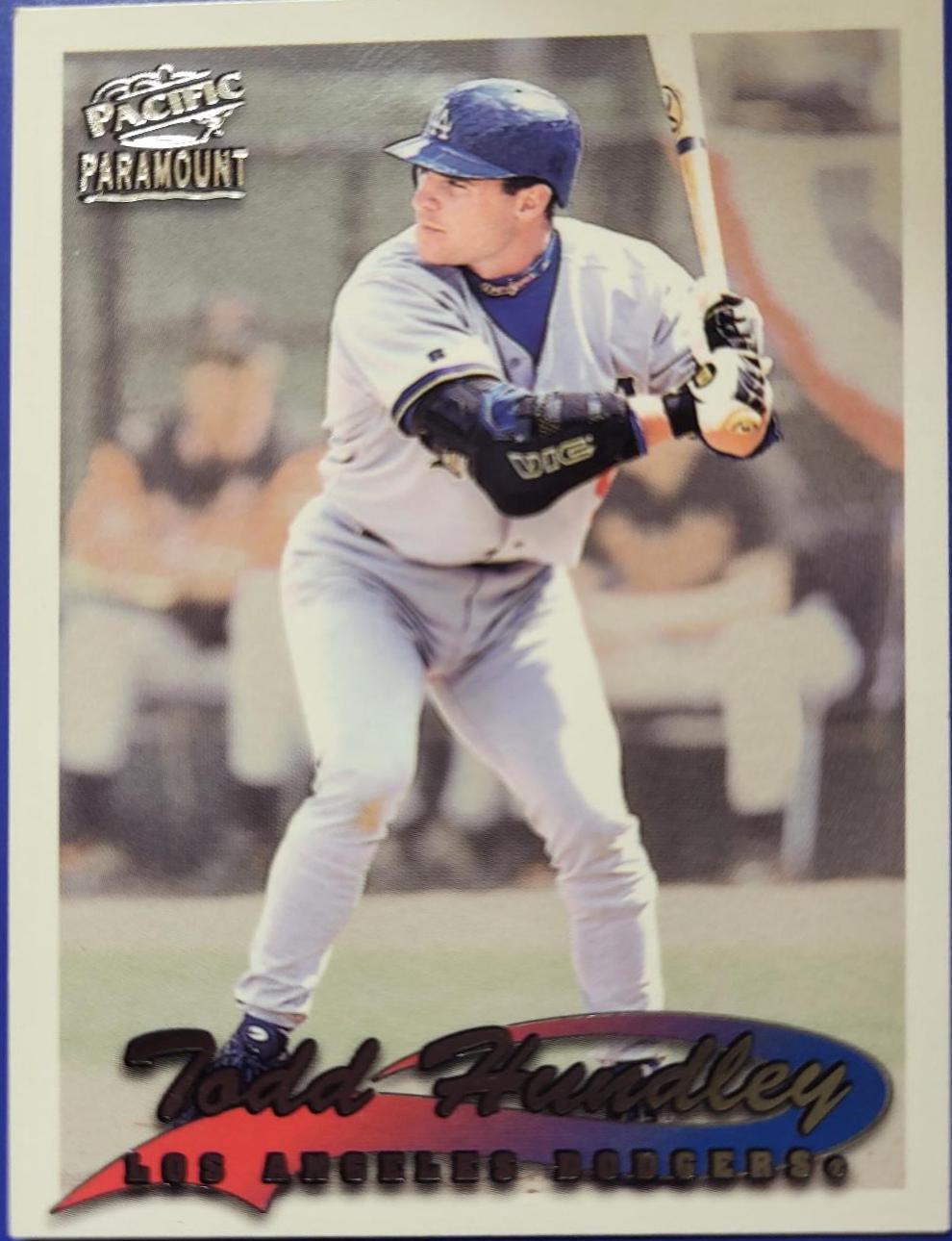 Todd Hundley #117 Baseball Cards 1999 Pacific Paramount