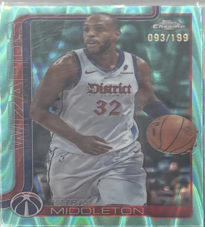 Khris Middleton [RayWave Aqua Refractor] #204