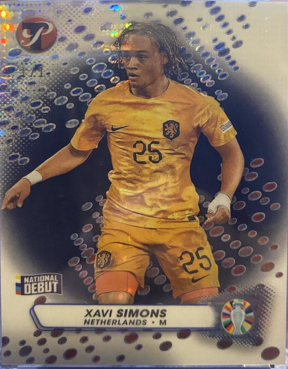 Xavi Simons [Refractor] #106
