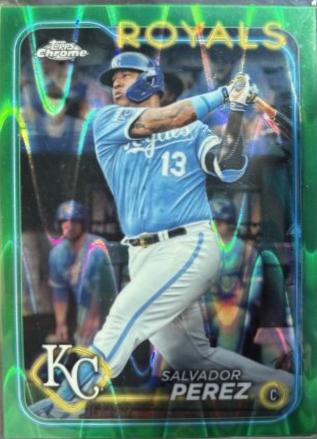 Salvador Perez [Green Wave Refractor] #117