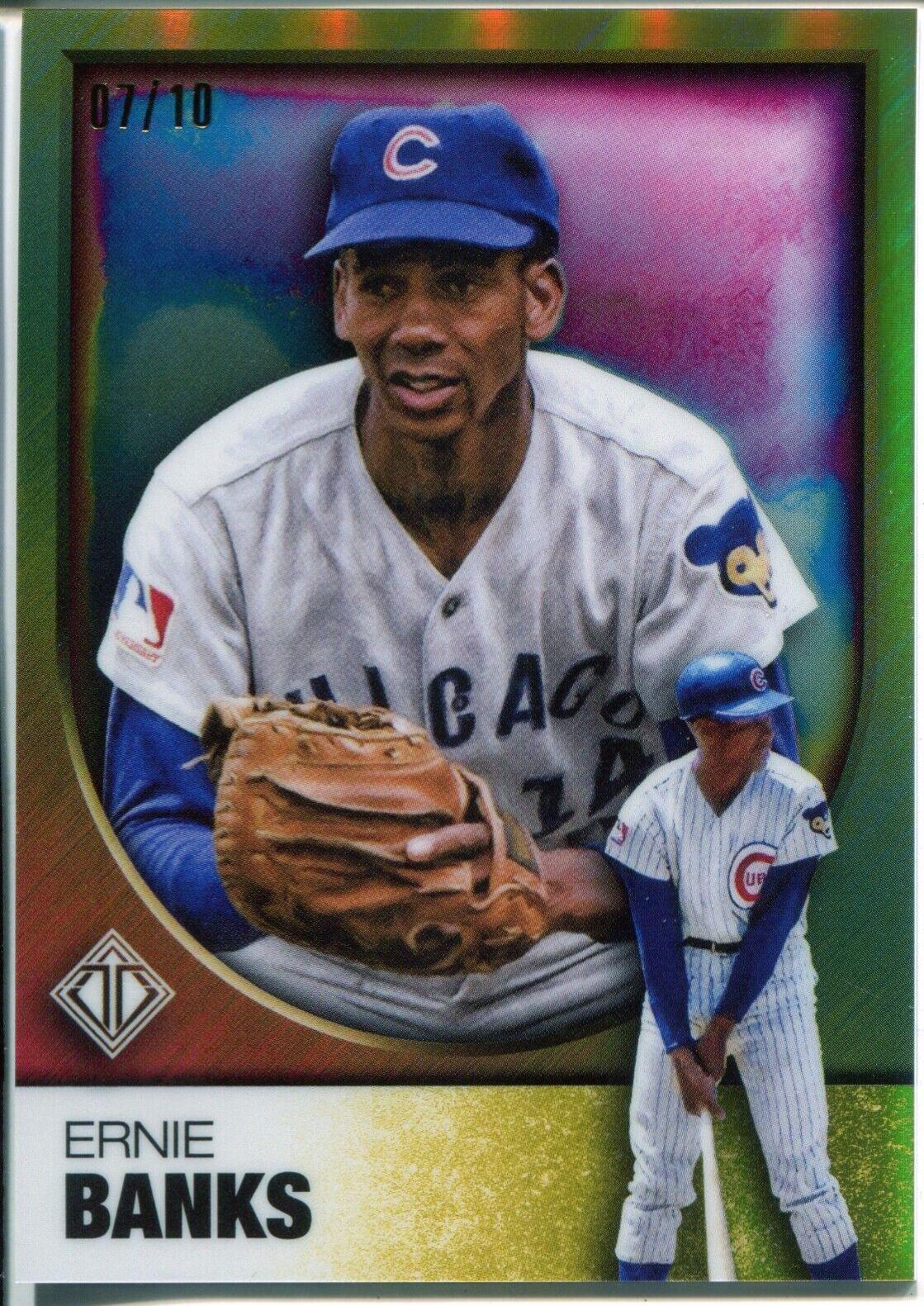 Ernie Banks [Gold Refractor] #59