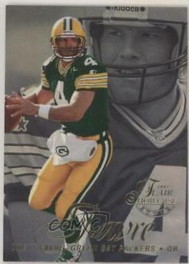 Brett Favre #4 Football Cards 1997 Flair Showcase