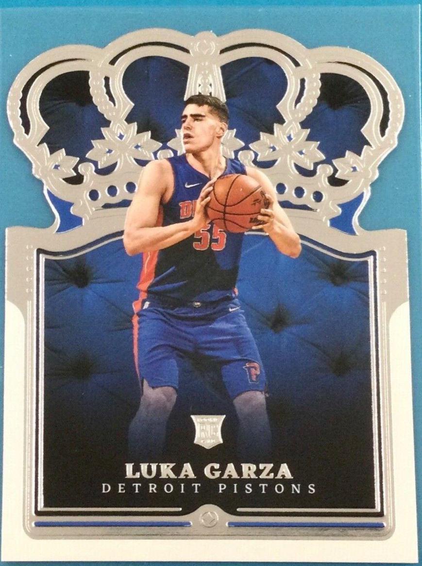 Luka Garza #27 2021-22 Panini Crown Royale Basketball