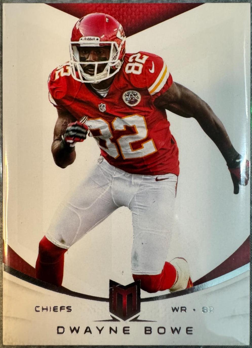 Dwayne Bowe #99 Football Cards 2013 Panini Momentum