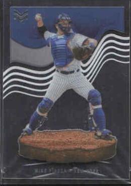 Mike Piazza #2 Baseball Cards 2023 Panini Chronicles Magnitude