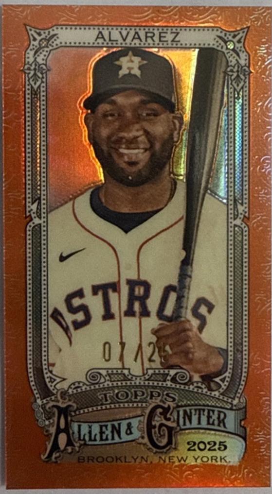 Yordan Alvarez [Orange Mini Chrome] #32