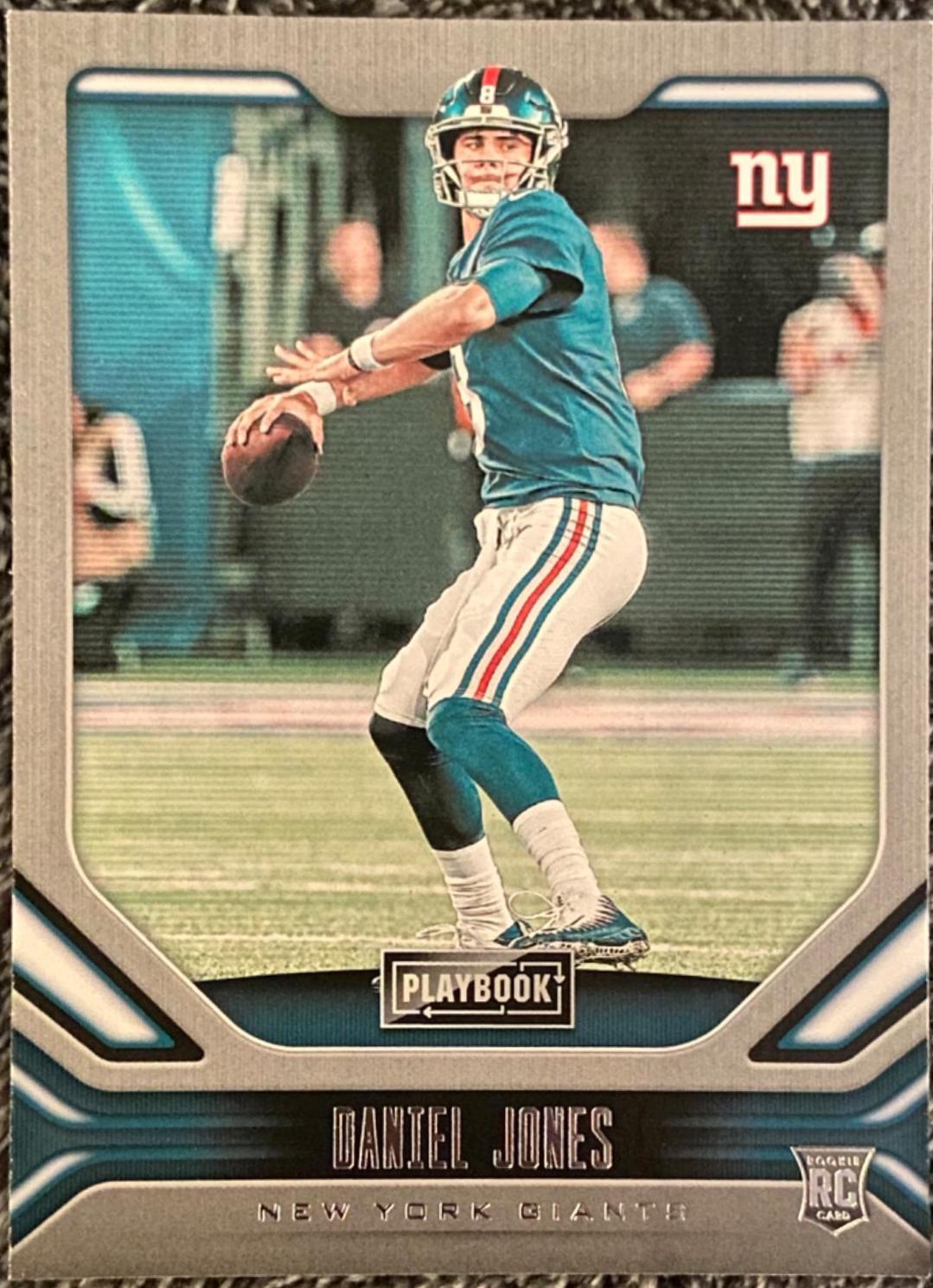 Daniel Jones #104 Football Cards 2019 Panini Playbook