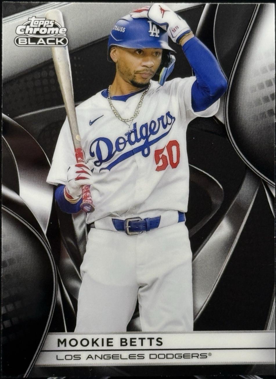 Mookie Betts #128 Baseball Cards 2025 Topps Chrome Black