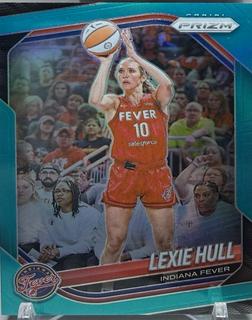 Lexie Hull