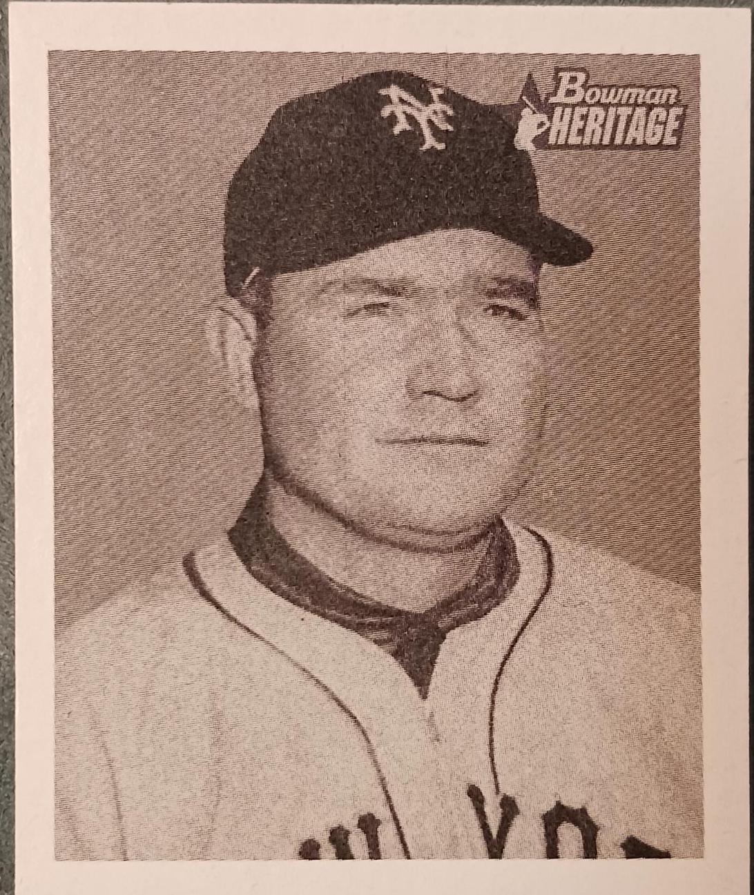 Johnny Mize #4 2001 Bowman Heritage 1948 Reprint Baseball