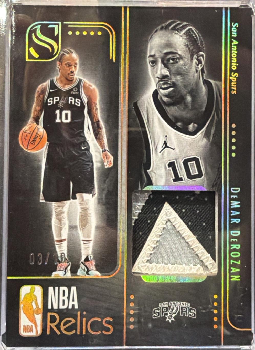 DeMar DeRozan [Holo Gold] #24