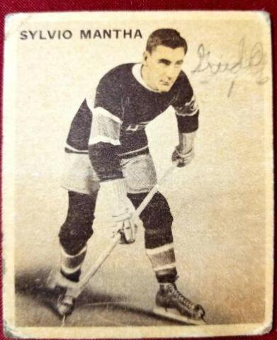 Sylvio Mantha #42 Hockey Cards 1933 World Wide Gum Ice Kings