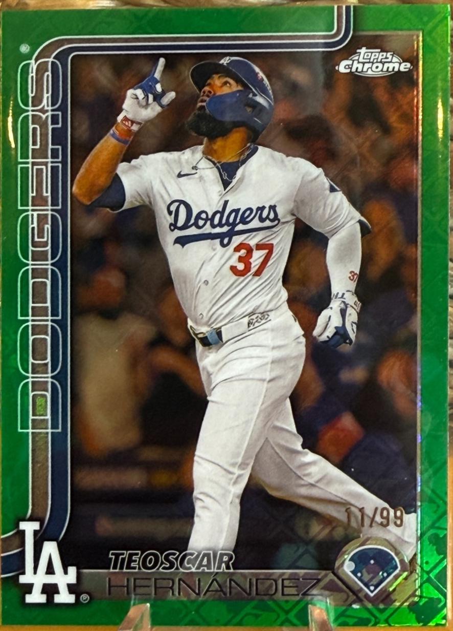 Teoscar Hernandez [Green Refractor] #128