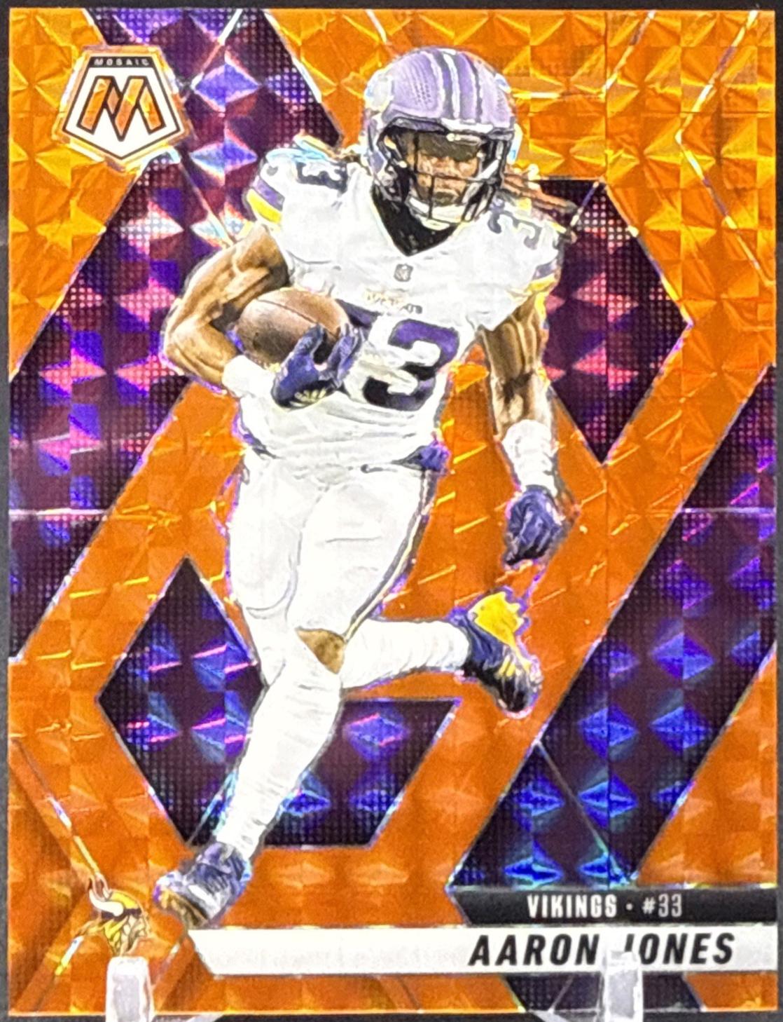 Aaron Jones [Mosaic Orange] #128 Prices | 2025 Panini Mosaic