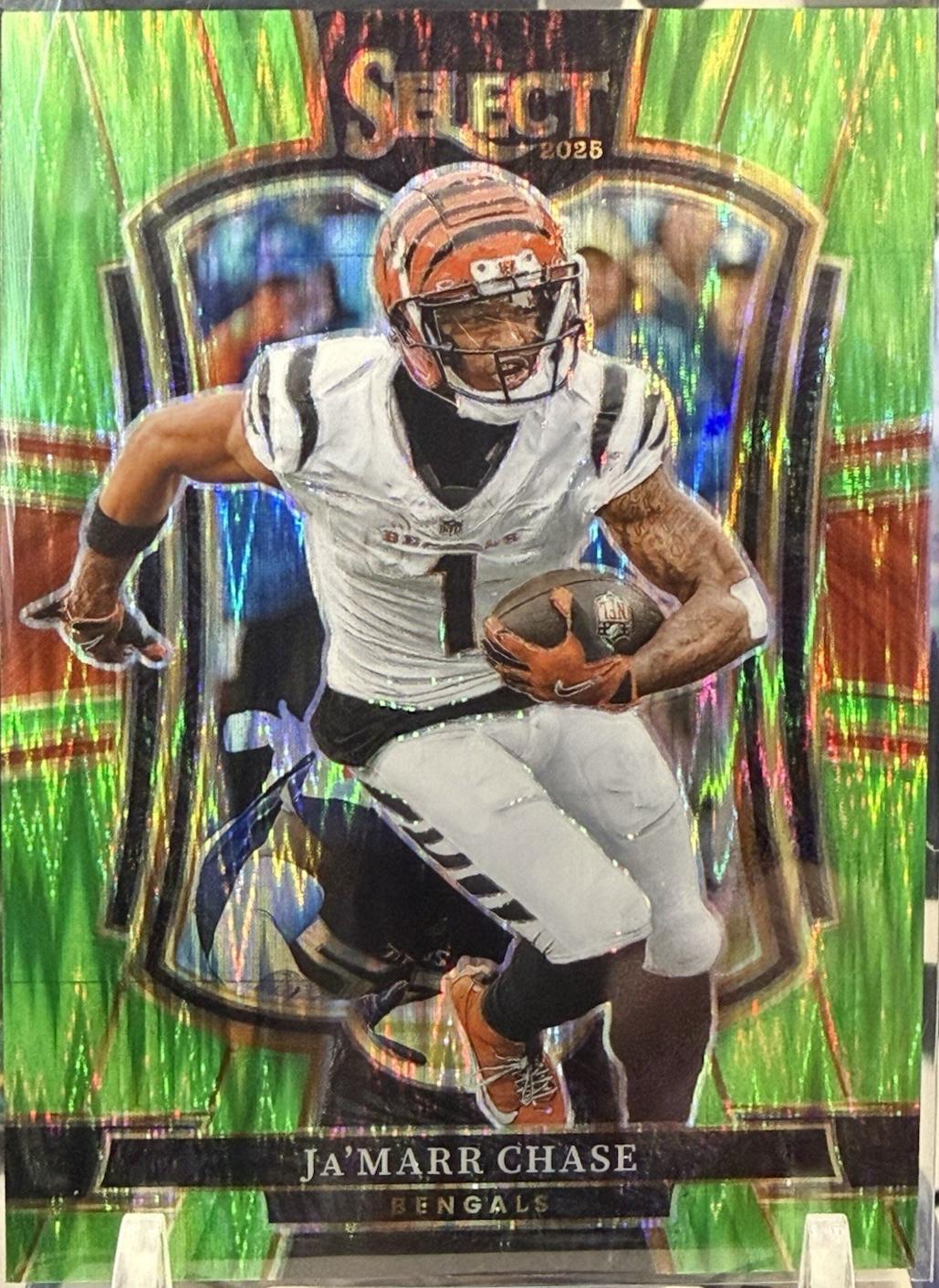 Ja'Marr Chase [Neon Green Prizm Shock] #157 Prices | 2025 Panini