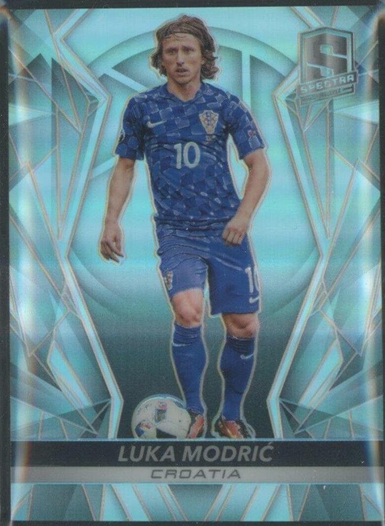Luka Modric #27 Soccer Cards 2016 Panini Spectra
