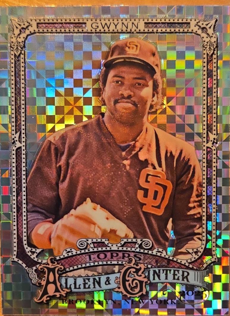 Tony Gwynn [Chrome] #14