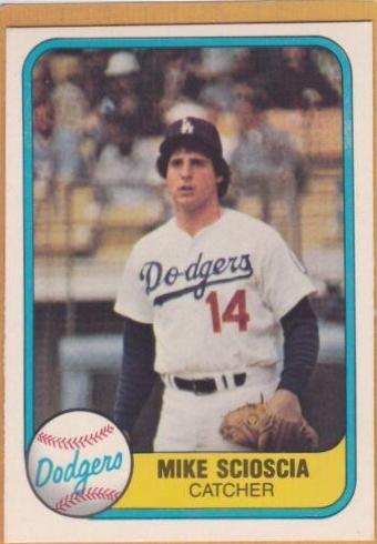Mike Scioscia #131 Baseball Cards 1981 Fleer