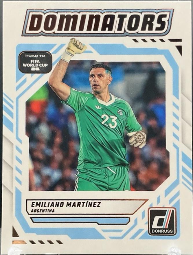 2025 Emiliano Martinez #17
