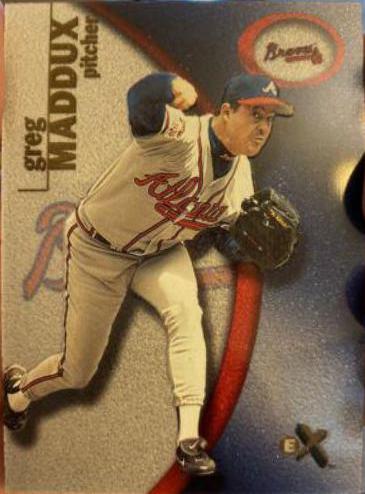 Greg Maddux #33 Baseball Cards 2001 Fleer EX