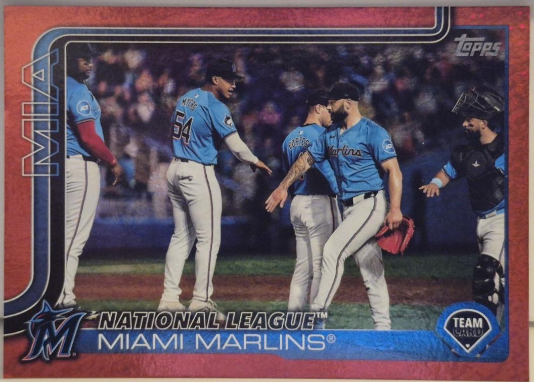 Miami Marlins [Red Foil] #340