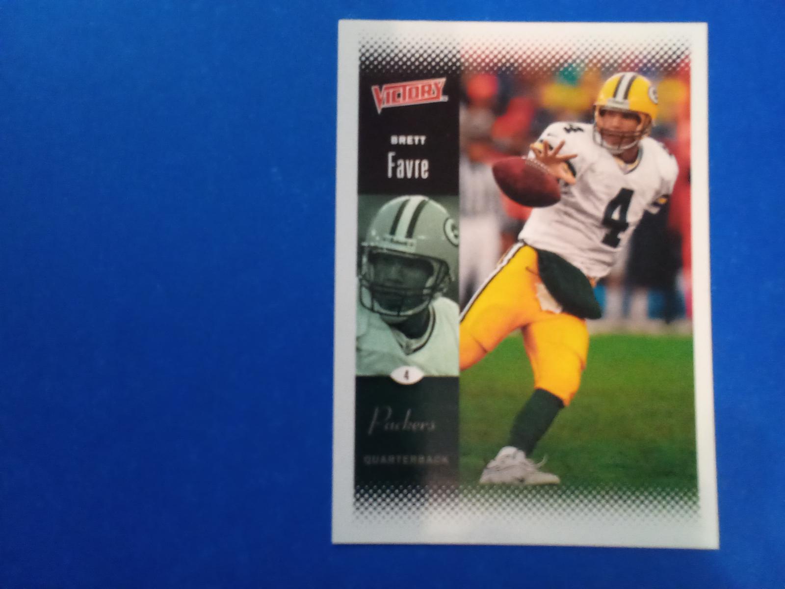 Brett Favre #71 2000 Upper Deck Victory Football