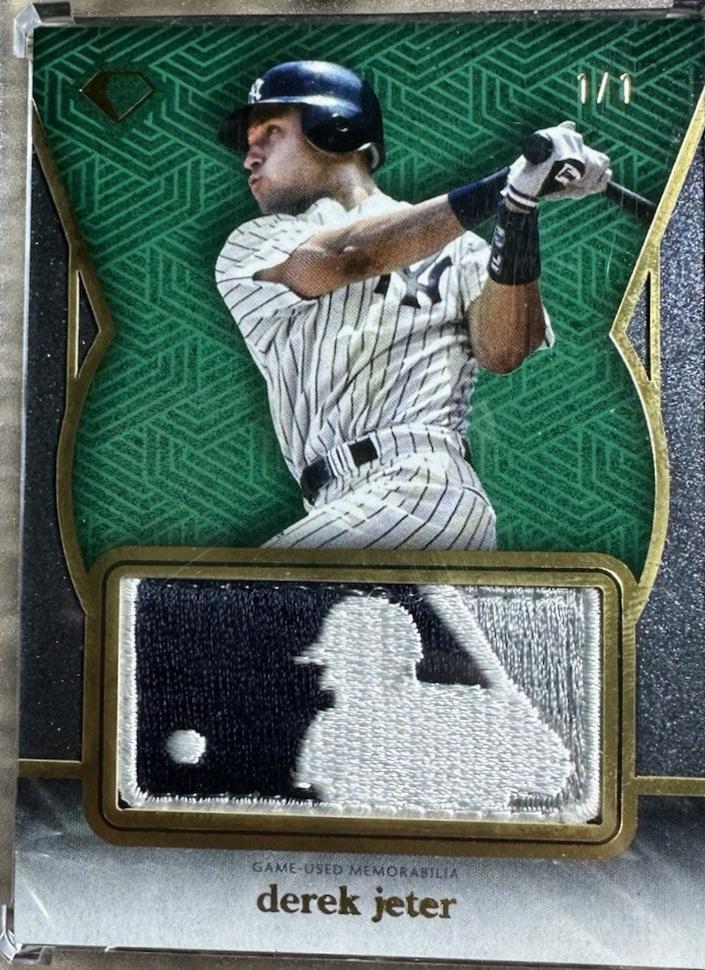Derek Jeter #BLP-DJ Baseball Cards 2024 Topps Diamond Icons MLB Silhouetted Batter Logo Patch