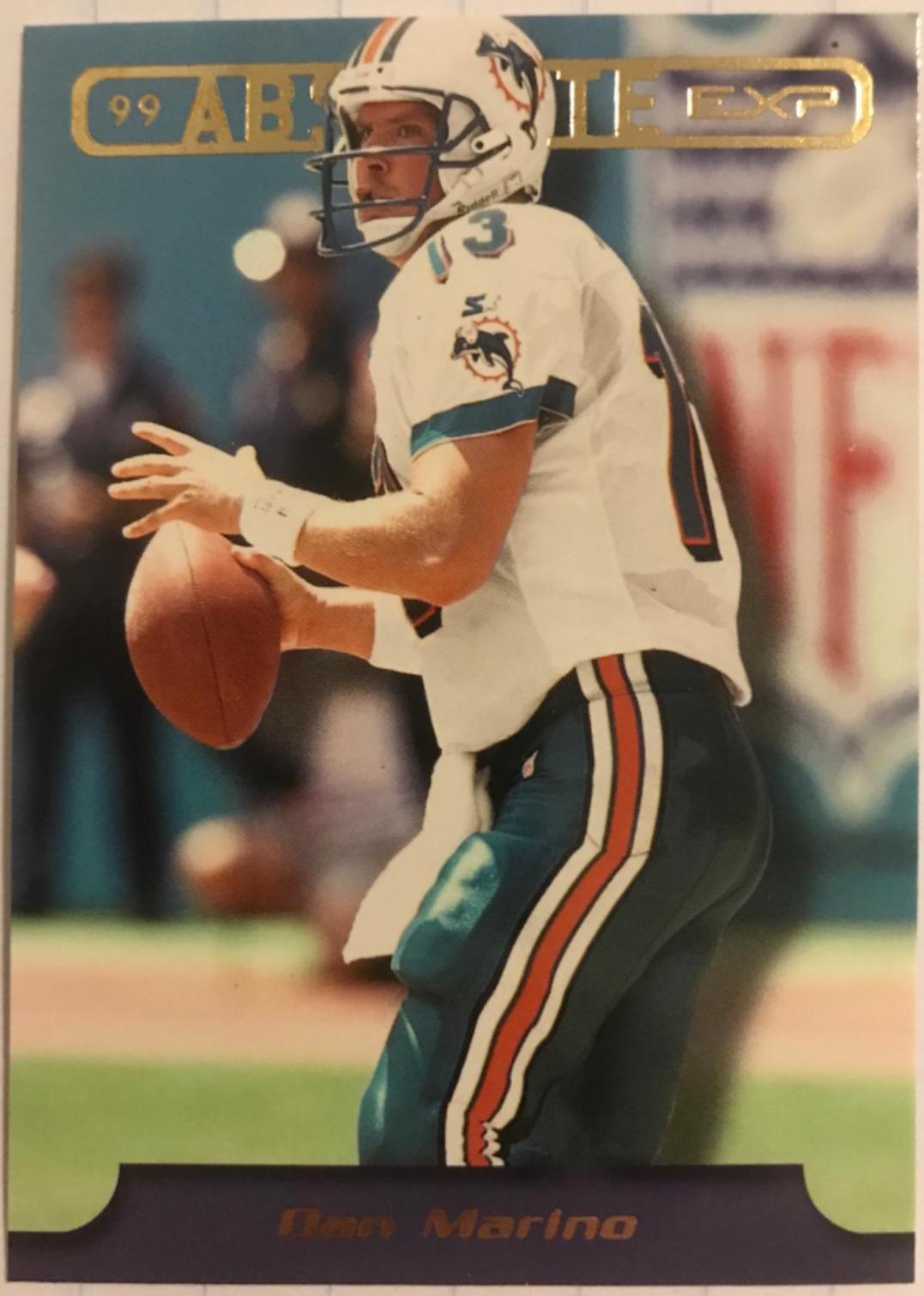 Dan Marino #124 Football Cards 1999 Playoff Absolute Exp