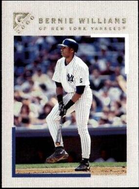 Bernie Williams #5 Baseball Cards 2000 Topps Gallery