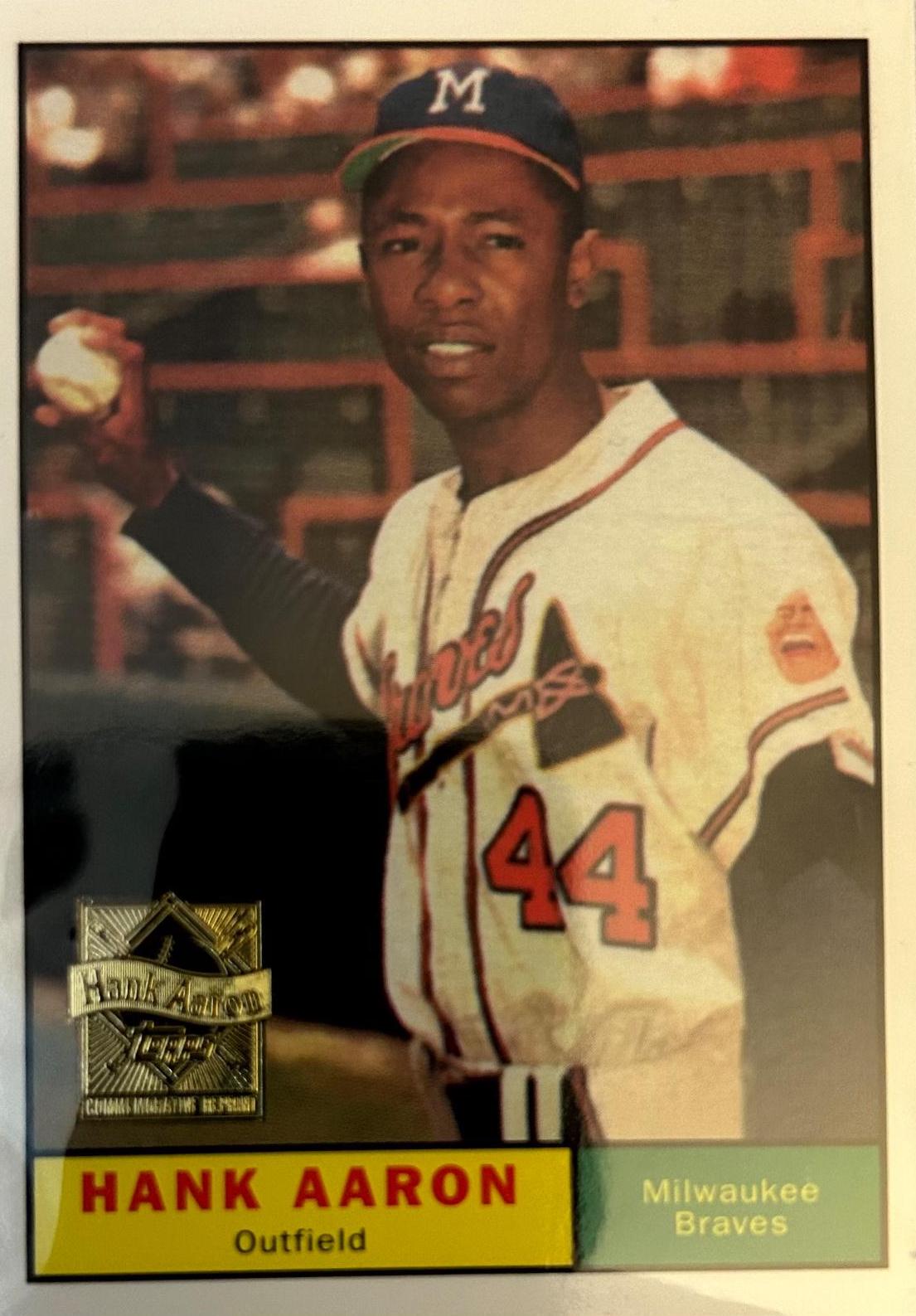 Hank Aaron #8 Baseball Cards 2000 Topps Hank Aaron Reprint