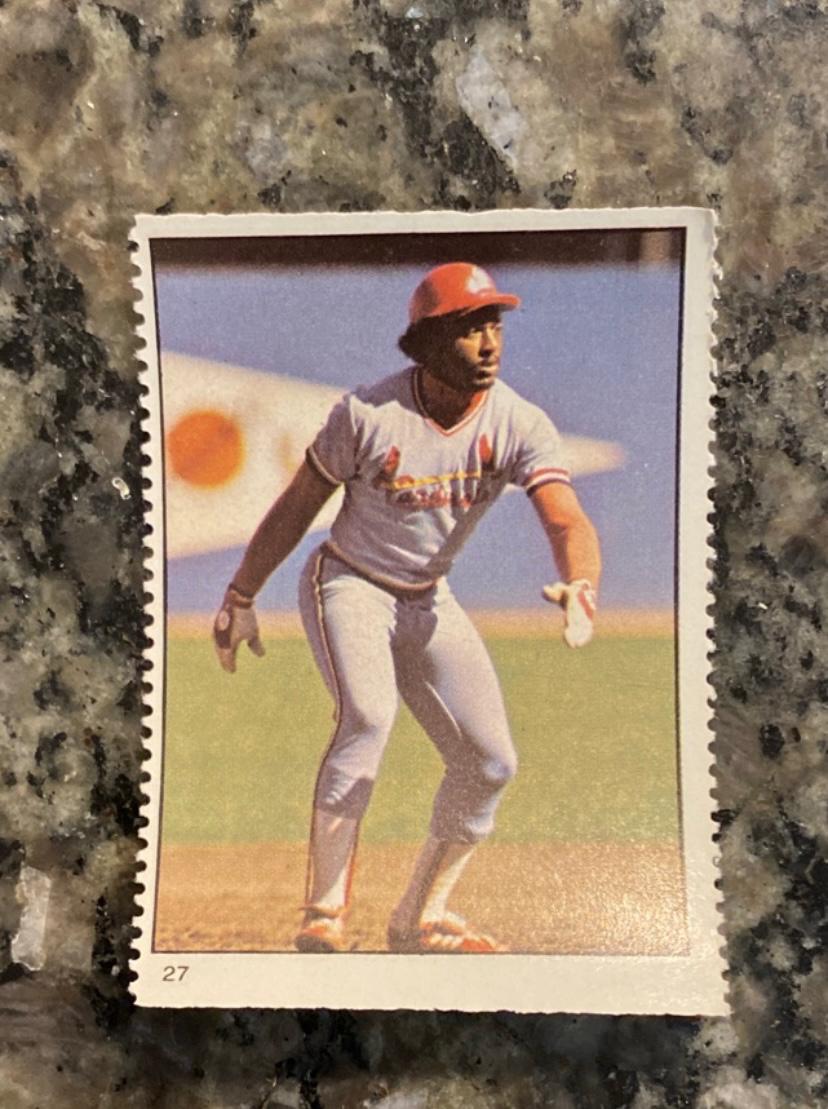 Gary Templeton #27 Baseball Cards 1982 Fleer Stamps