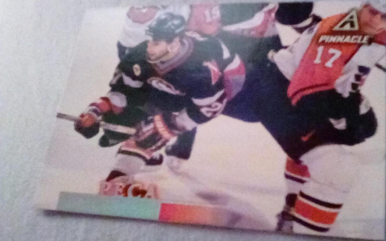 Mike Peca #101 Hockey Cards 1997 Pinnacle