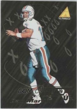 Dan Marino #16 Football Cards 1995 Pinnacle Club Collection