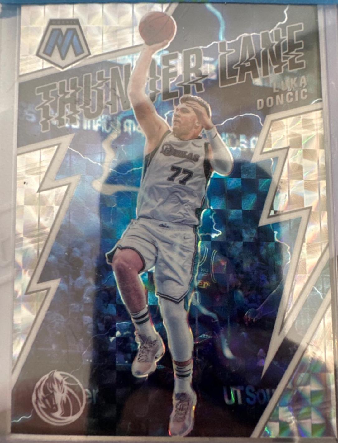 Luka Doncic #11 Basketball Cards 2021 Panini Mosaic Thunder Lane