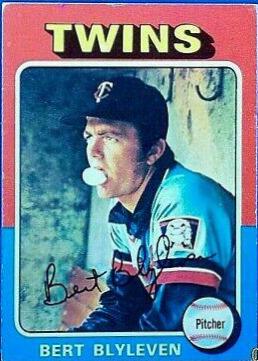 Bert Blyleven #30 Baseball Cards 1975 Topps