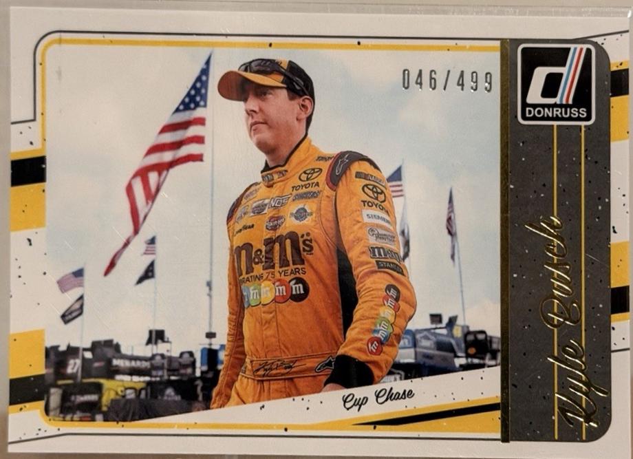 Kyle Busch [Gold Foil] #123