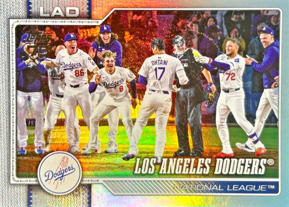 2026 Topps Los Angeles Dodgers [Rainbow] #256 card