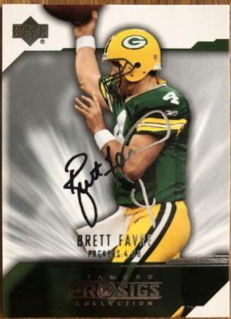 Brett Favre #32 Football Cards 2004 Upper Deck Diamond Pro Sigs