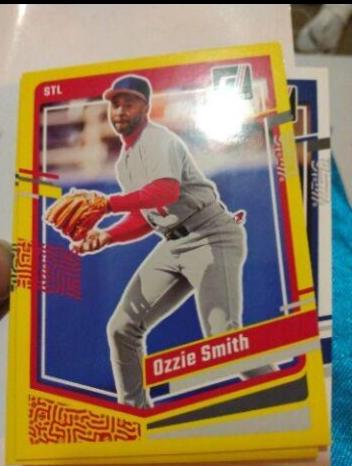 Ozzie Smith [Yellow] #211