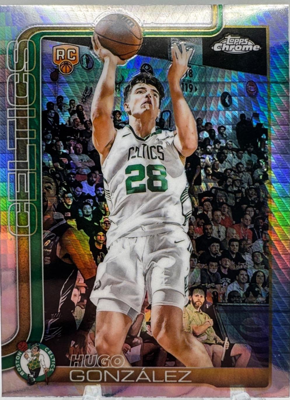 2025 Topps Chrome Hugo González [Prism Refractor] #278 card