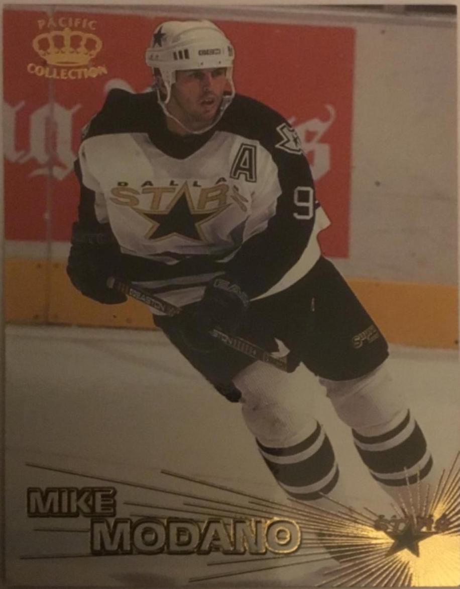 Mike Modano #4 Hockey Cards 1997 Pacific Crown