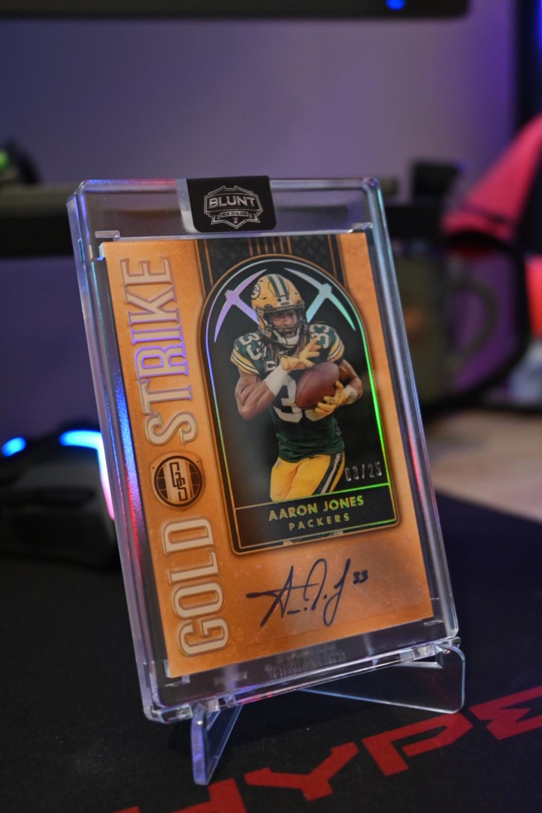 Aaron jones #GS-AJ Football Cards 2023 Panini Gold Standard Strike Autographs