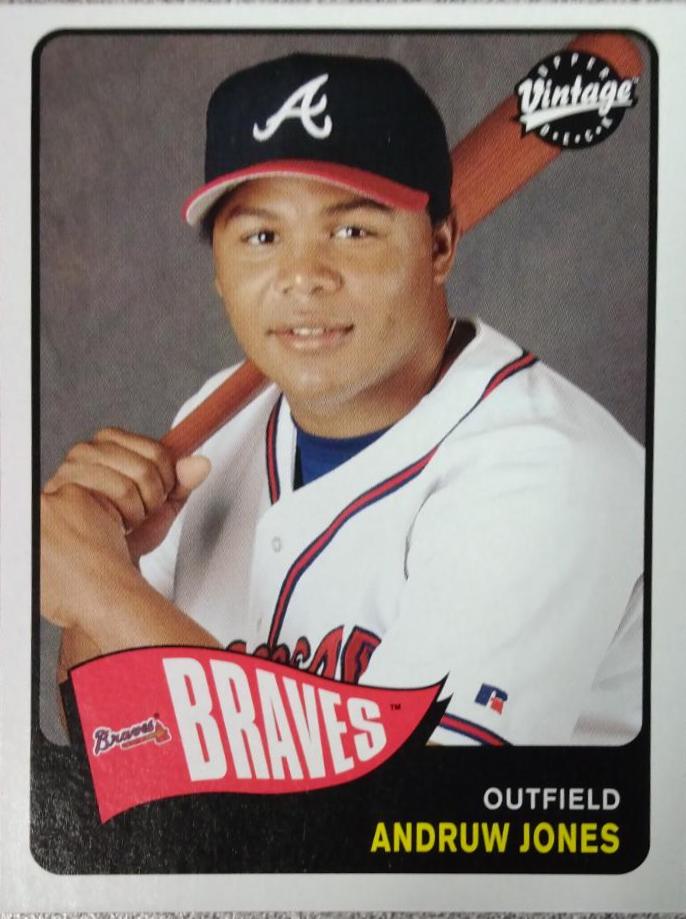 Andruw Jones #33 Baseball Cards 2003 Upper Deck Vintage