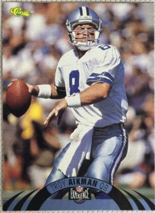 Troy Aikman #8 Football Cards 1995 Classic