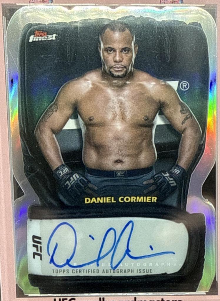 Daniel Cormier #FGA-DC Ufc Cards 2024 Topps Finest UFC Fight Glove Autograph