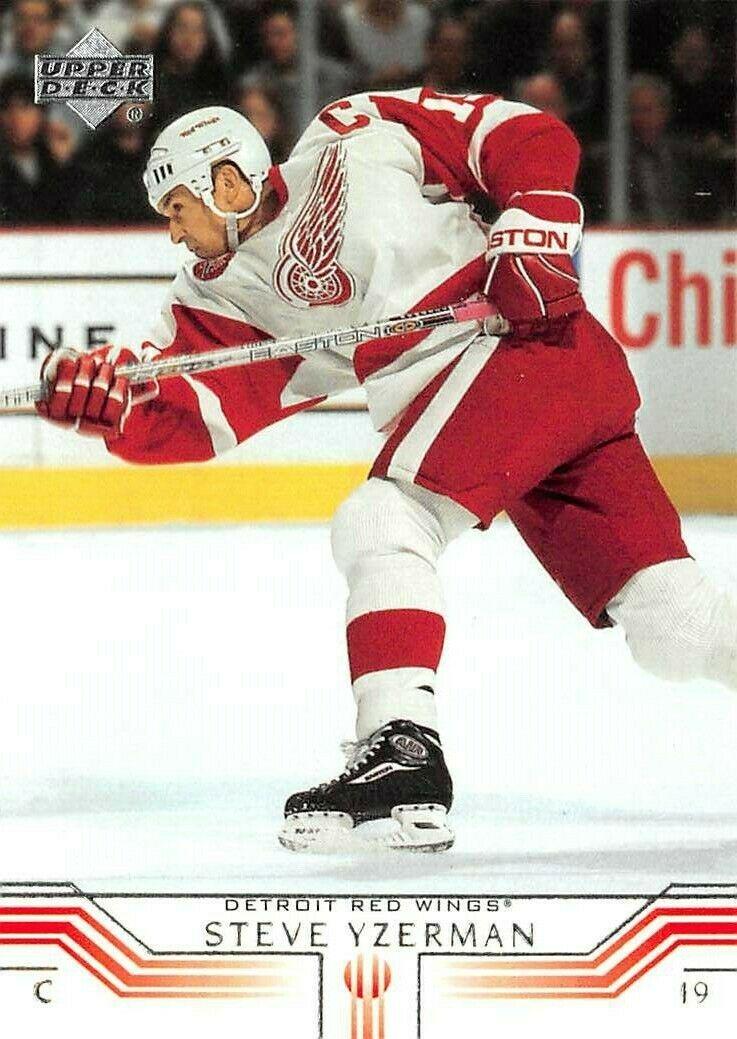 Steve Yzerman #61 Hockey Cards 2001 Upper Deck