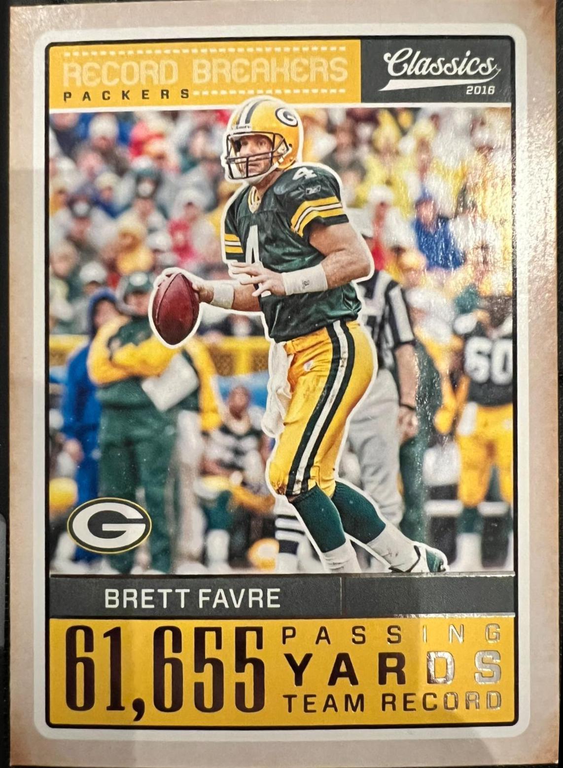 Brett Favre #7 Football Cards 2016 Panini Classics Record Breakers