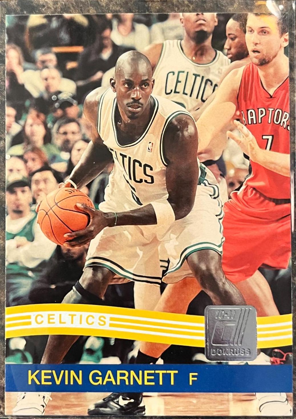 Kevin Garnett #2 Basketball Cards 2010 Donruss