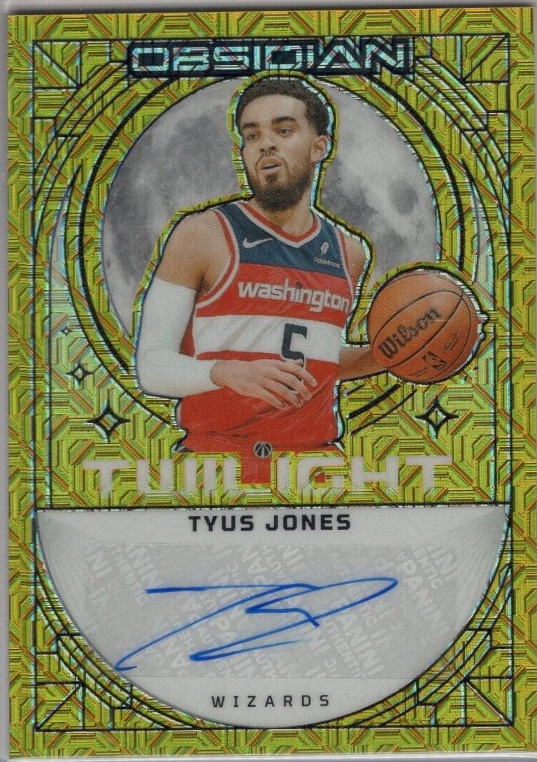 Tyus Jones [Electric Etch Gold Flood] #TS-TYU