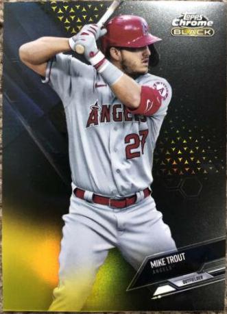 Mike Trout [Gold Refractor] #70